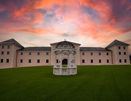 Chateau Sanov Sanov  Экстерьер фото