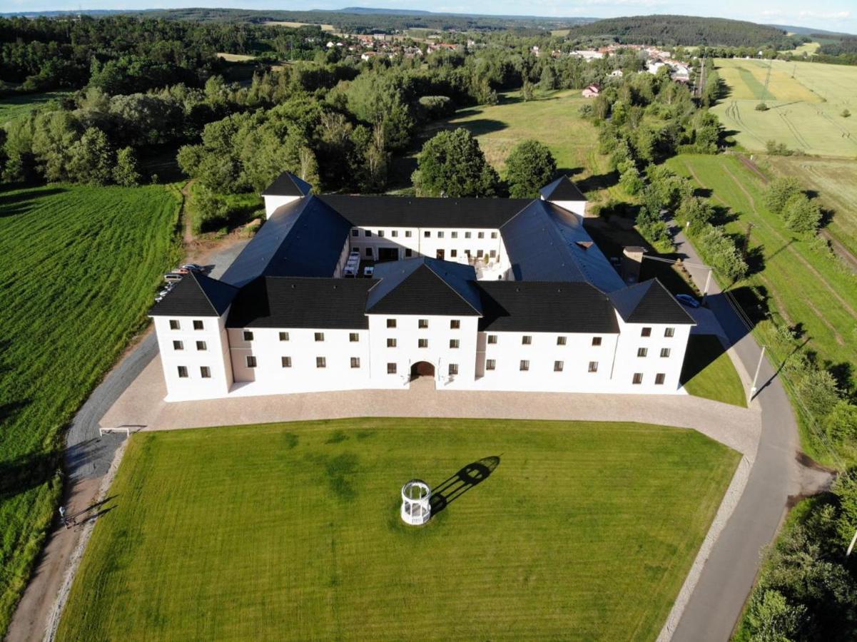 Chateau Sanov Sanov  Экстерьер фото