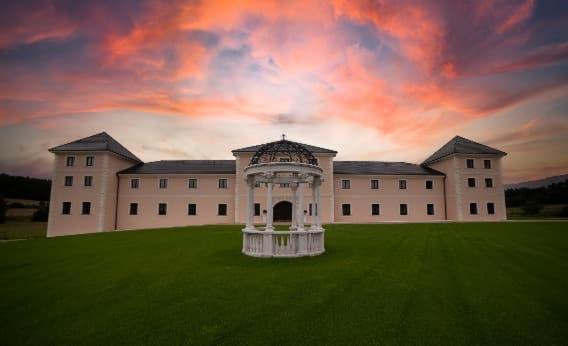 Chateau Sanov Sanov  Экстерьер фото