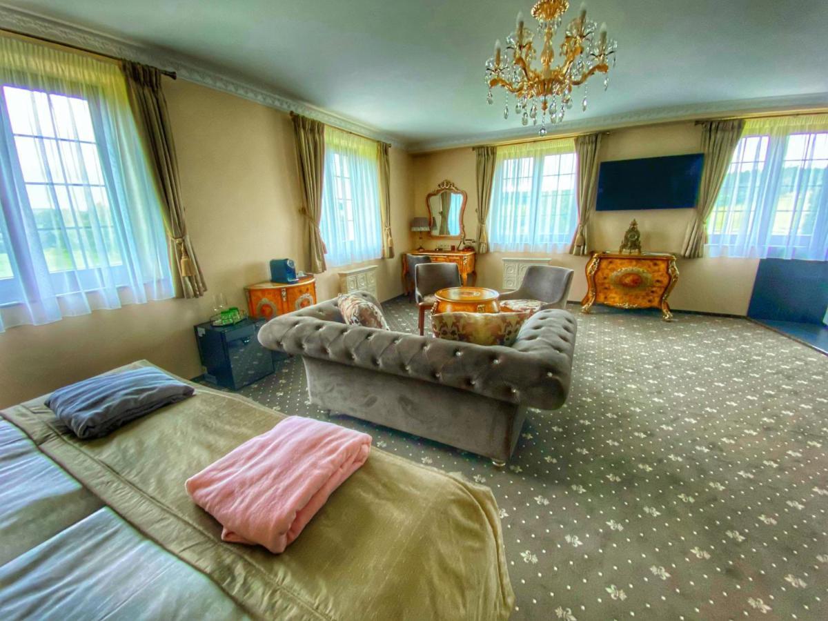 Chateau Sanov Sanov  Экстерьер фото