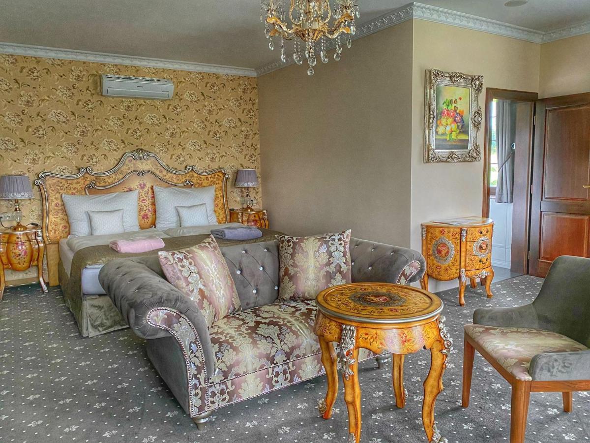 Chateau Sanov Sanov  Экстерьер фото